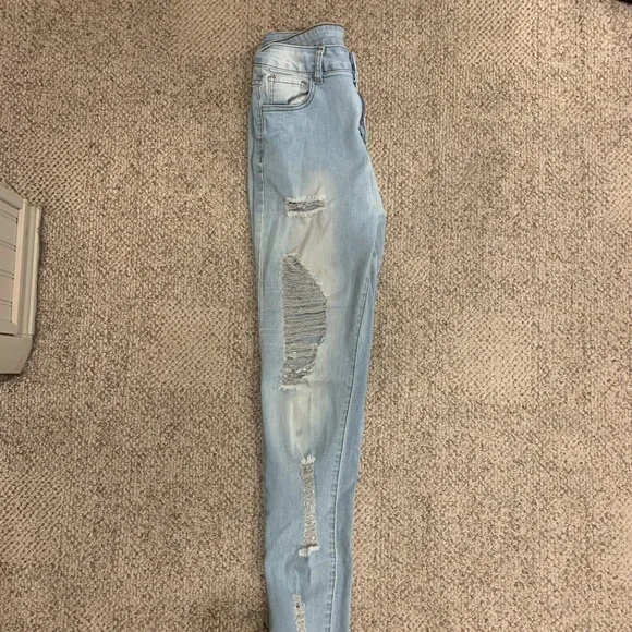 Jeans - Picture 1 of 1